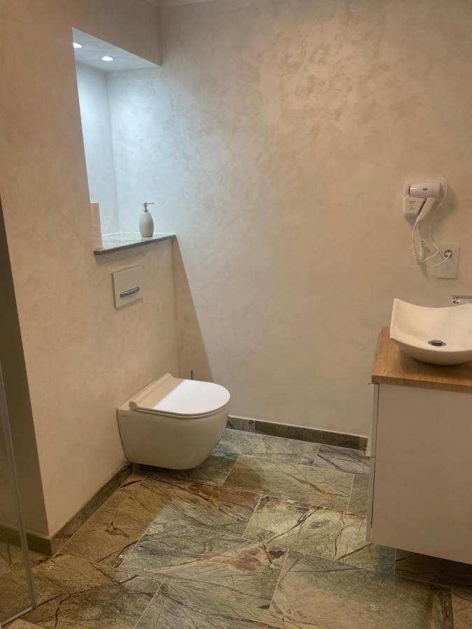 Apartament 1 Lalelelor Nasaud Eksteriør bilde