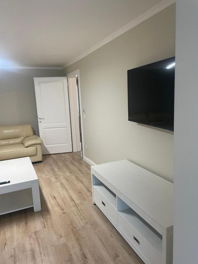 Apartament 1 Lalelelor Nasaud Eksteriør bilde